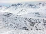 The top of Lining Crag poking up from Greenup Gill.